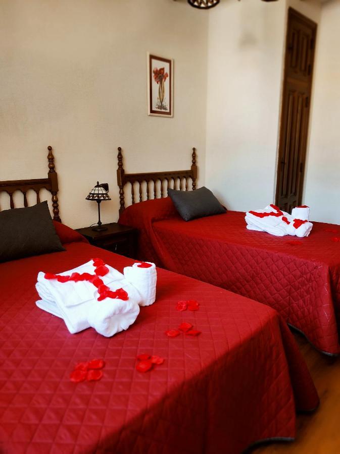 Casa Rural Puerta De Castilla Velayos Екстериор снимка
